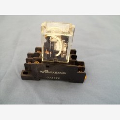 Omron LY2N-D2 with PTF08A base