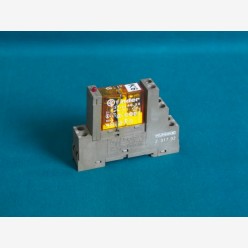 Finder 40.52 with base Kuhnke Z 317.02